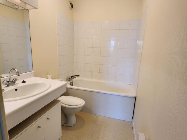 Appartement à louer, 1 pièce Pessac 33600