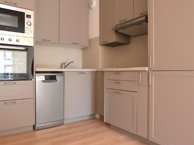 Appartement à louer 1 pièce • Rue