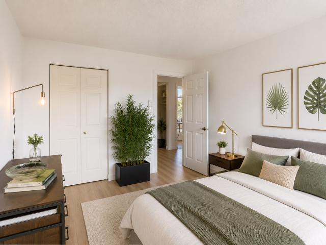 Appartement à Louer 2469 Rue Langelier, Jonquière Saguenay 6 photos | Logis Québec