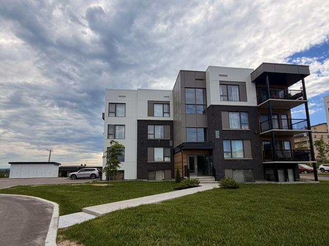 Appartement à Louer 251 avenue rené gagnon, Alma 12 photos | Logis Québec