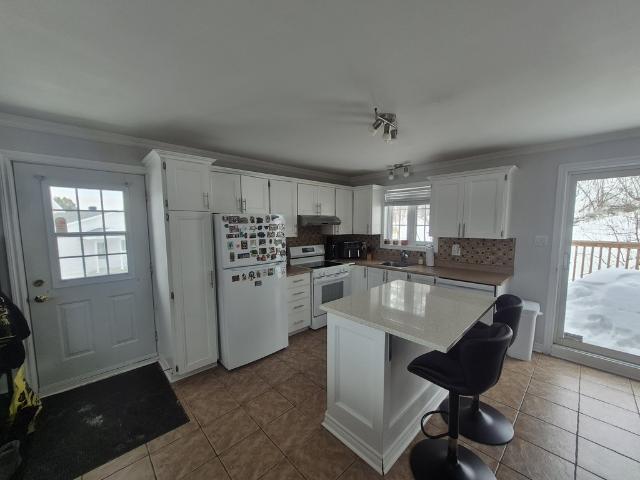 Appartement à Louer 251 rue de la Gaillarde, Chicoutimi Saguenay 11 photos | Logis Québec