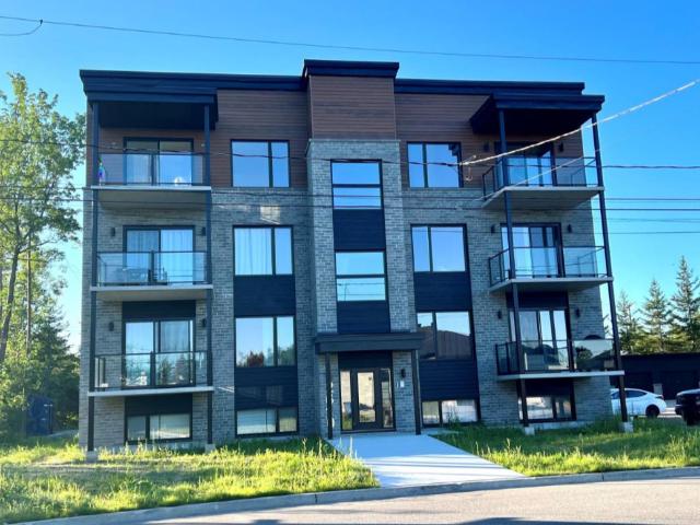 Appartement à Louer 2560 Rue du Prieuré, Shawinigan Sud Shawinigan 16 photos | Logis Québec