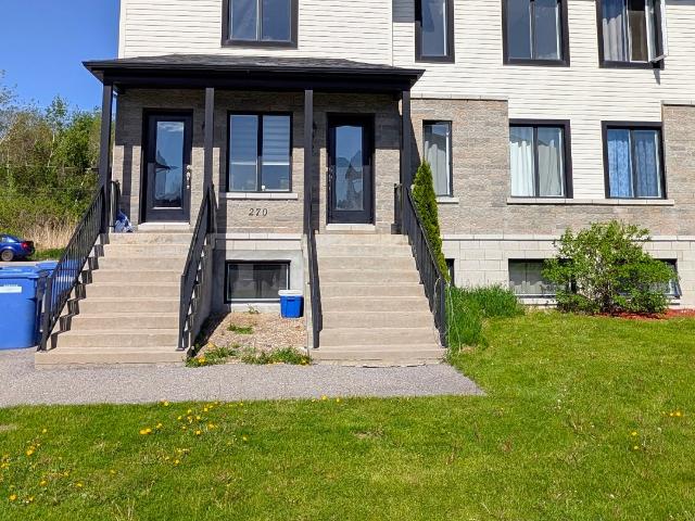 Appartement à Louer 270,Rue Raymond Benoit, Saint Zotique 10 photos | Logis Québec