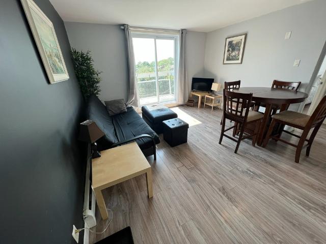 Appartement à Louer 2715 avenue St David, Beauport Québec 12 photos | Logis Québec