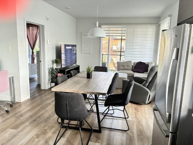 Appartement à Louer 2002 Boulevard René Gaultier, Varennes 15 photos | Logis Québec