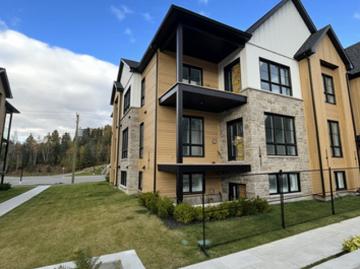 Appartement à Louer 201 100 Rue de la Sablière, Sainte Agathe des Monts 24 photos | Logis Québec