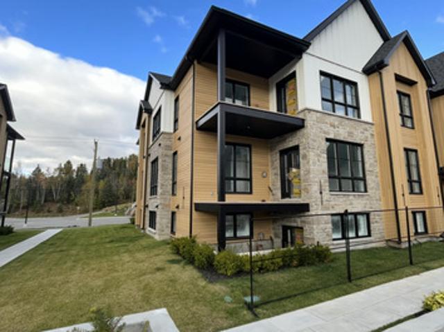 Appartement à Louer 201 100 Rue de la Sablière, Sainte Agathe des Monts 24 photos | Logis Québec