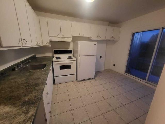 Appartement à Louer 2030 50e Avenue, Rivière des Prairies/Pointe aux Trembles Montréal 7 photos | Logis Québec