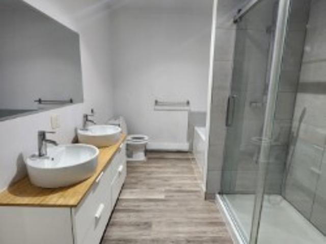 Appartement à Louer 210 9e avenue sud, Mont Bellevue Sherbrooke 21 photos | Logis Québec