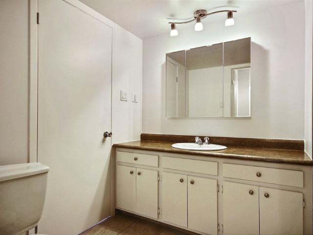 Appartement à Louer 210 Sapinière Dorion Ouest, La Cité Limoilou Québec 9 photos | Logis Québec