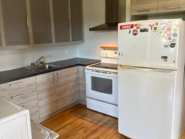 Appartement à Louer 221 Rue King Est, Fleurimont Sherbrooke 39 photos | Logis Québec