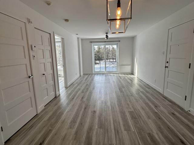 Appartement à Louer 228 EAST ANGUS NORD, East Angus 19 photos | Logis Québec