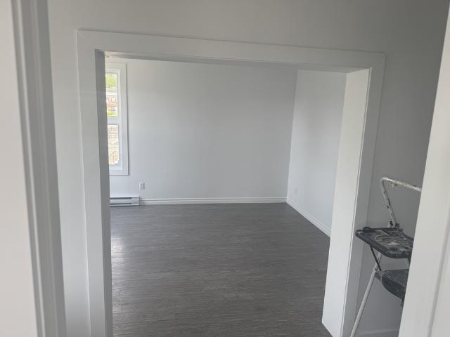 Appartement à Louer 231 rue St Gustave, Beaupré 11 photos | Logis Québec