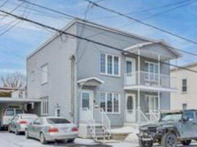 Appartement à Louer 2367 avenue Sylva Clapin, Saint Hyacinthe 16 photos | Logis Québec