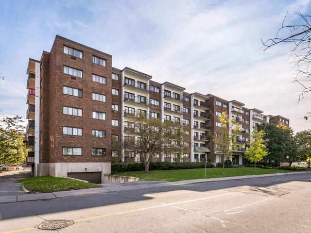 Appartement à Louer 239 Bd Deguire Saint Laurent H4N 1P2, Saint Laurent Montréal 13 photos | Logis Québec