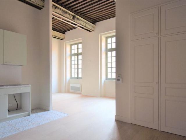 Appartement à louer 2 pièces • Mâcon