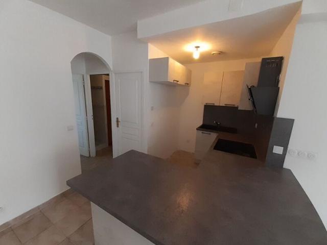 Appartement à louer 2 pièces • Marseillan