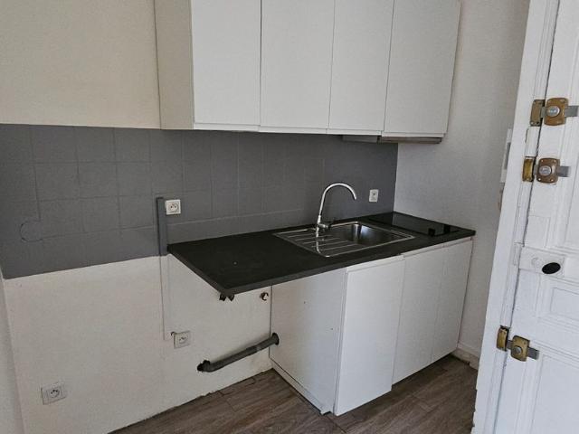 Appartement à louer 2 pièces • Marseille 10