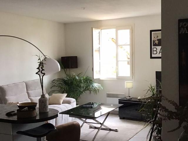 Appartement à louer 2 pièces • Nègrepelisse