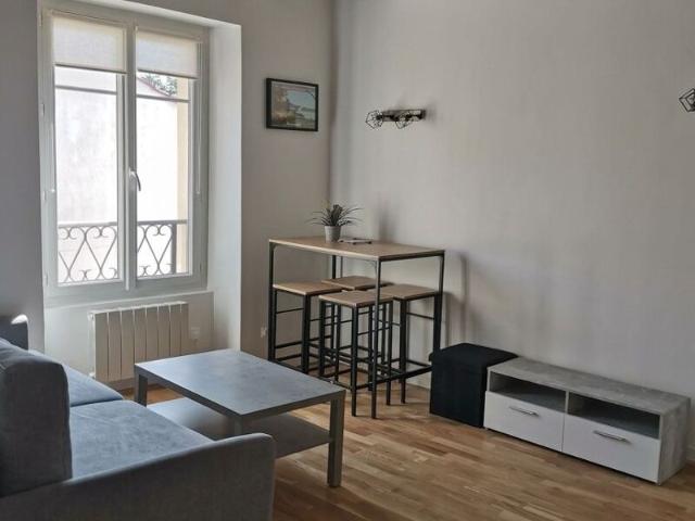 Appartement à louer 2 pièces • Athis Mons