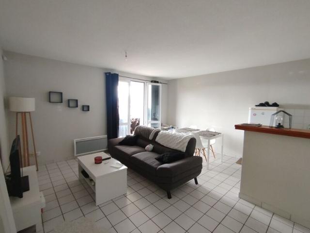 Appartement à louer 2 pièces • Aubenas