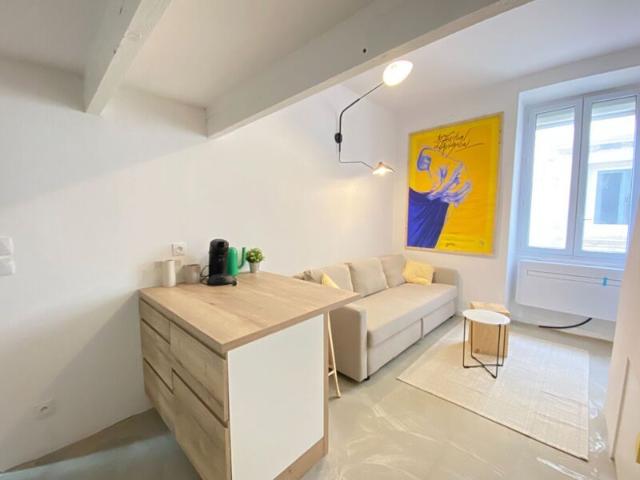 Appartement à louer 2 pièces • Avignon