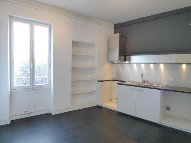 Appartement à louer, 2 pièces ANGERS 49000
