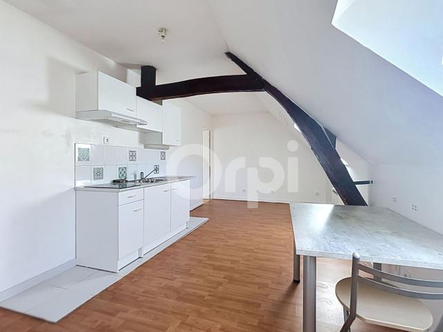 Appartement à louer 2 pièces • Bury