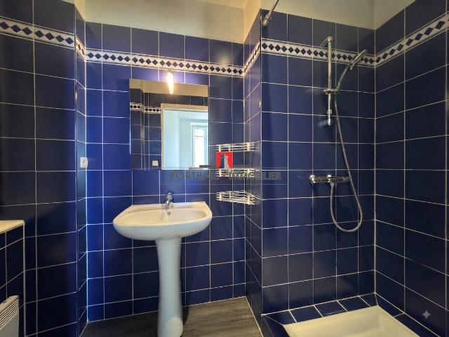 Appartement à louer, 2 pièces Blaye 33390