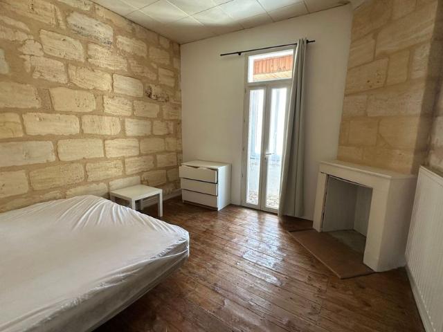 Appartement à louer 2 pièces • Bordeaux