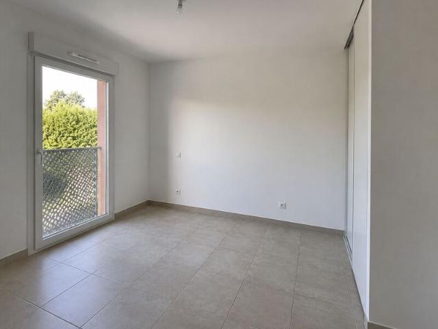 Appartement à louer 2 pièces • Caumont sur Durance