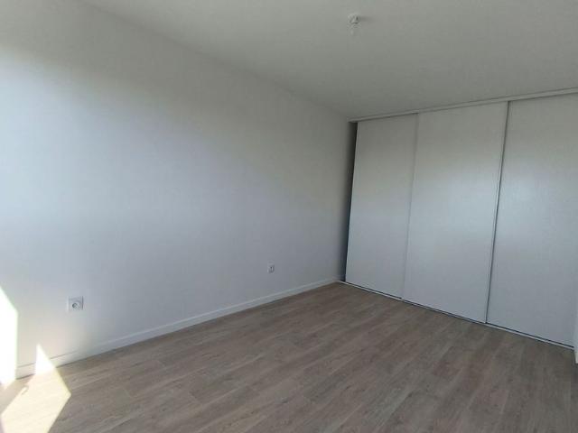 Appartement à louer 2 pièces • Courcouronnes