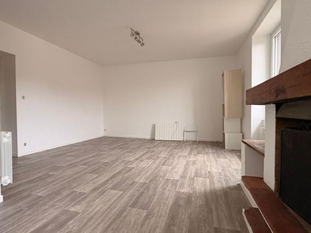 Appartement à louer 2 pièces • Cransac