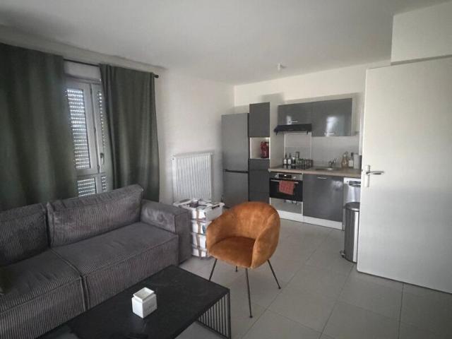 Appartement à louer 2 pièces • Émerainville