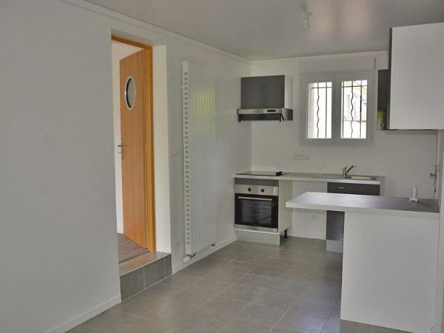 Appartement à louer 2 pièces • Épône