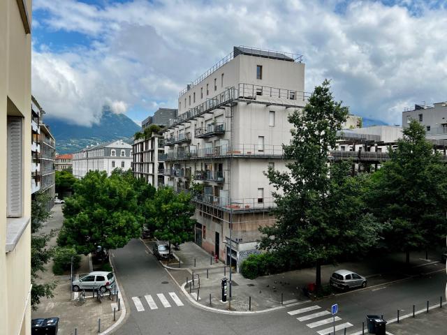 Appartement à louer, 2 pièces Grenoble 38000