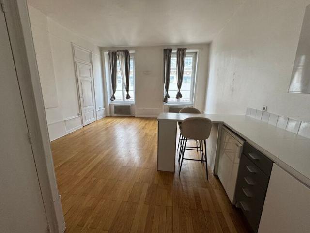 Appartement à louer 2 pièces • Lyon 7