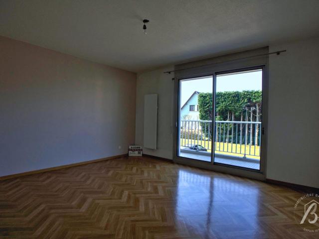 Appartement à louer, 2 pièces LINGOLSHEIM 67380