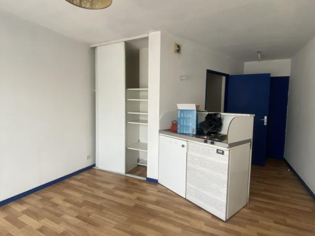 Appartement à louer, 2 pièces Pessac 33600