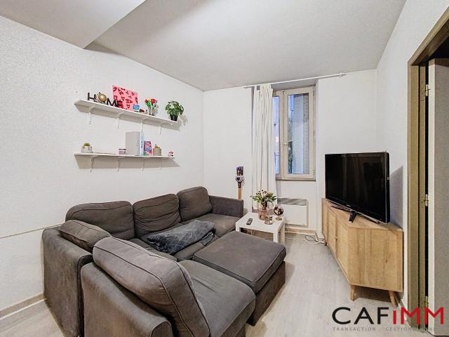 Appartement à louer, 2 pièces Pont de Chéruy 38230