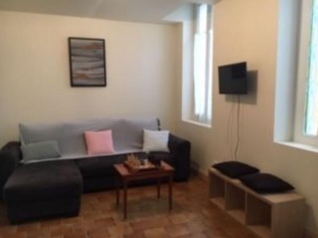 Appartement à louer 2 pièces • Rochefort