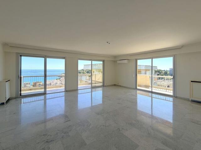 Appartement à louer 2 pièces • Roquebrune Cap Martin