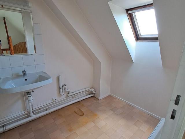 Appartement à louer 2 pièces • Saint Thibault des Vignes