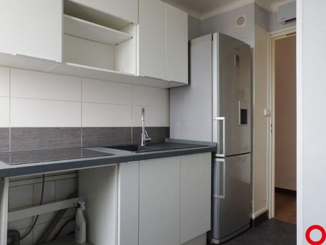 Appartement à louer 2 pièces • Vénissieux
