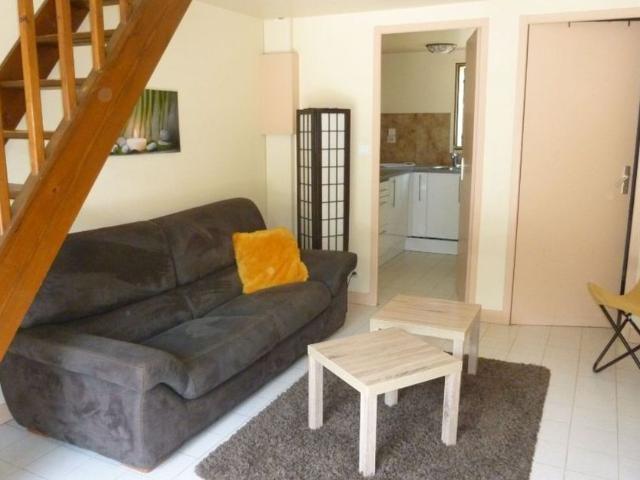 Appartement à louer 2 pièces • Viglain
