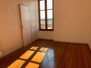 Appartement à louer, 2 pièces Vogüé 07200
