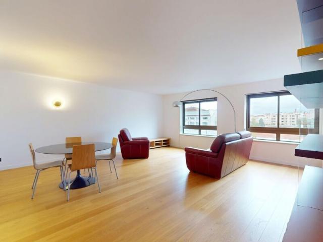 Appartement à louer 2 pièces • 139,41 m2 Lyon 4