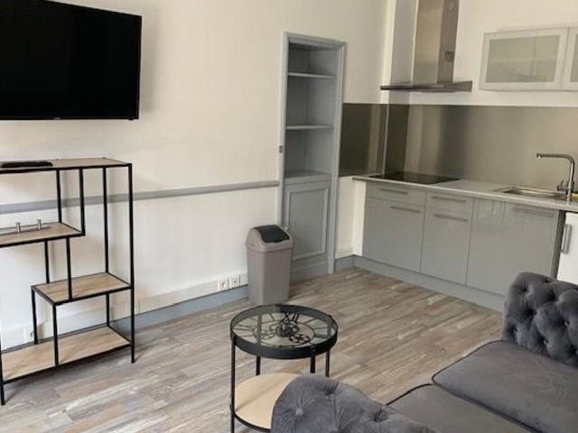 Appartement à louer 2 pièces 27 m