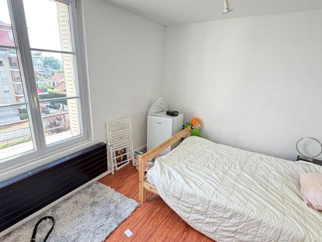 Appartement à louer 2 pièces • 39 m2 Le Blanc Mesnil