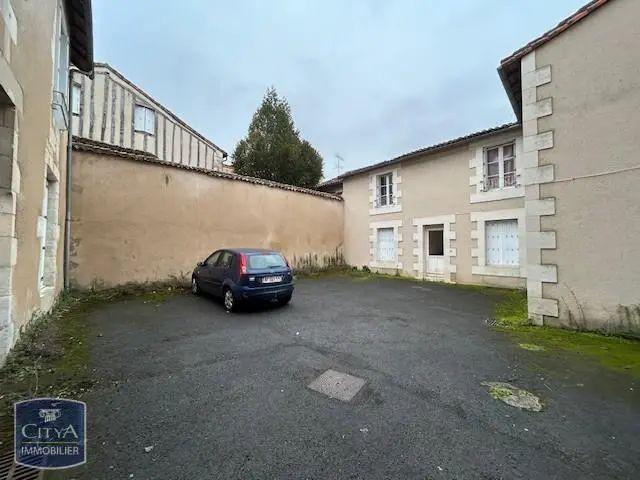 Appartement à louer 2 pièces 30.2m²